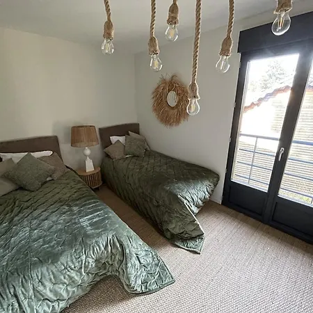 Chalet Spacieux Au Coeur De La Station, 8 Pers, A 2 Pas Des Pistes - Fr-1-787-103 *