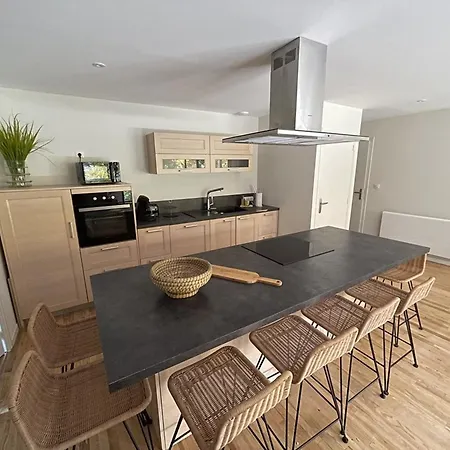 Chalet Spacieux Au Coeur De La Station, 8 Pers, A 2 Pas Des Pistes - Fr-1-787-103