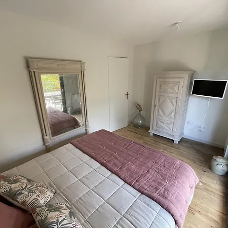 Chalet Spacieux Au Coeur De La Station, 8 Pers, A 2 Pas Des Pistes - Fr-1-787-103